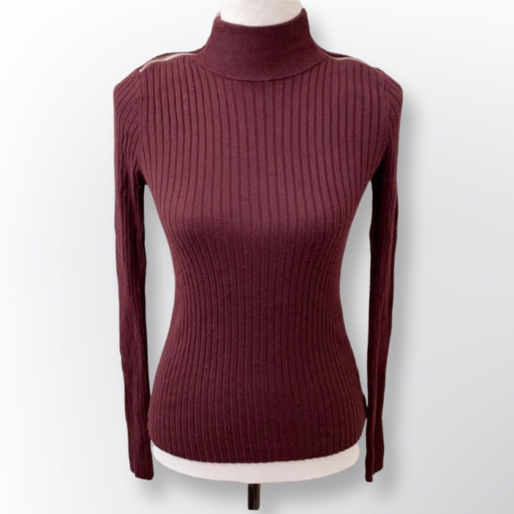 FITTED TOP
